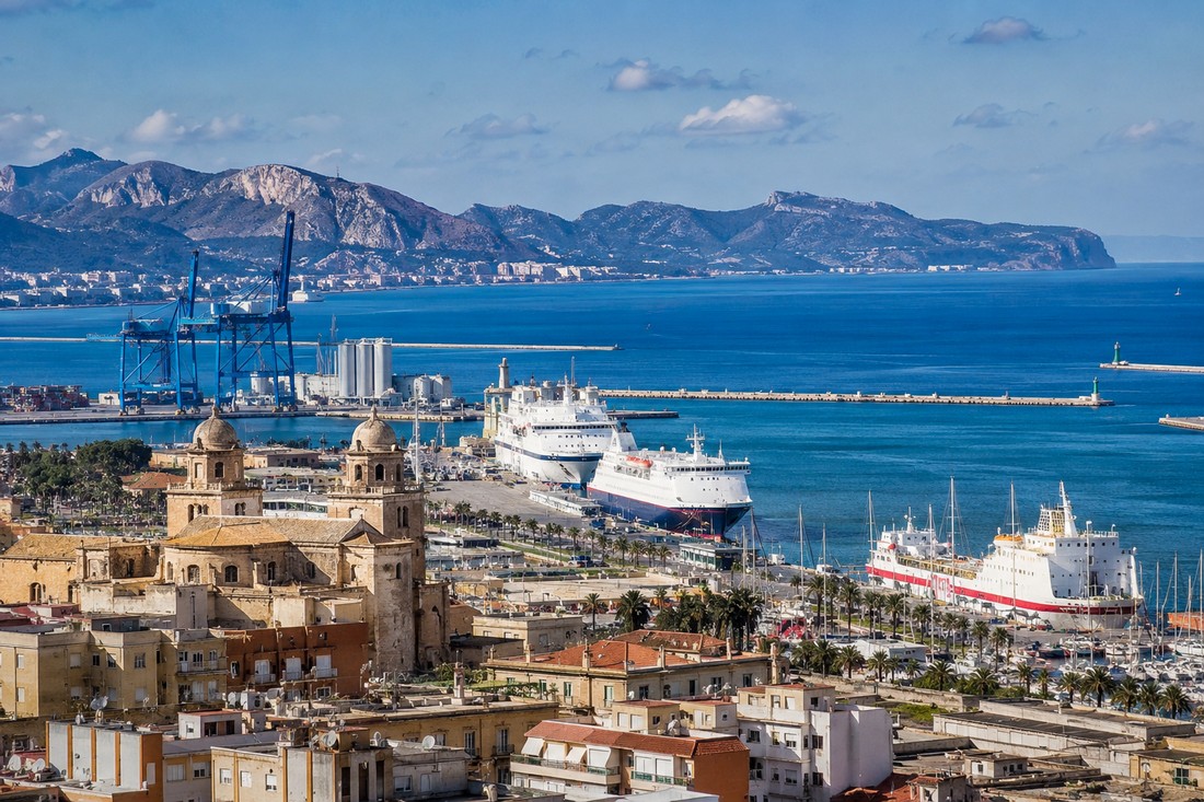 Sardegna nel Mediterraneo, l'isola può diventare piattaforma o restare periferia