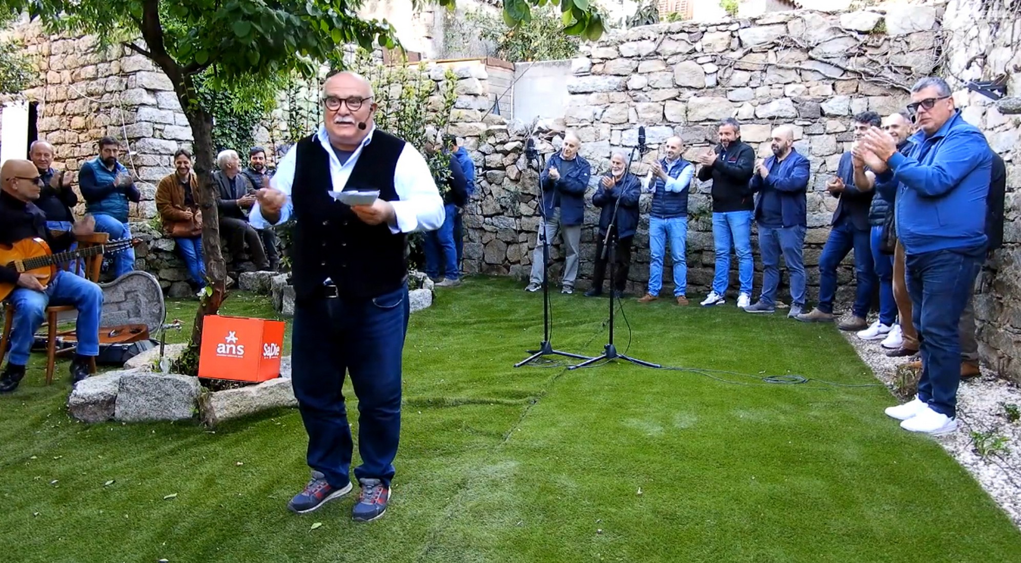 Paskedda Zau, la memoria si fa voce: il racconto di Gianluca Medas con il Coro di Nuoro